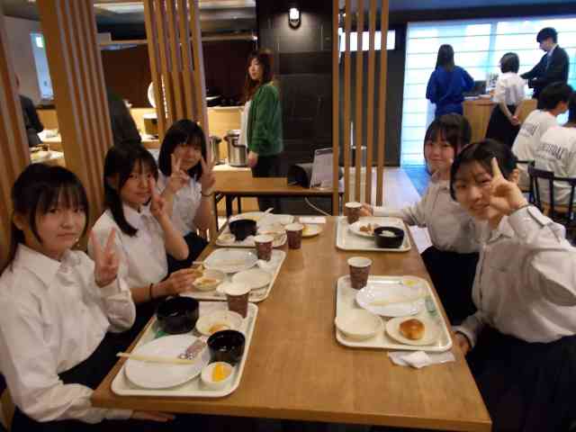 朝食２